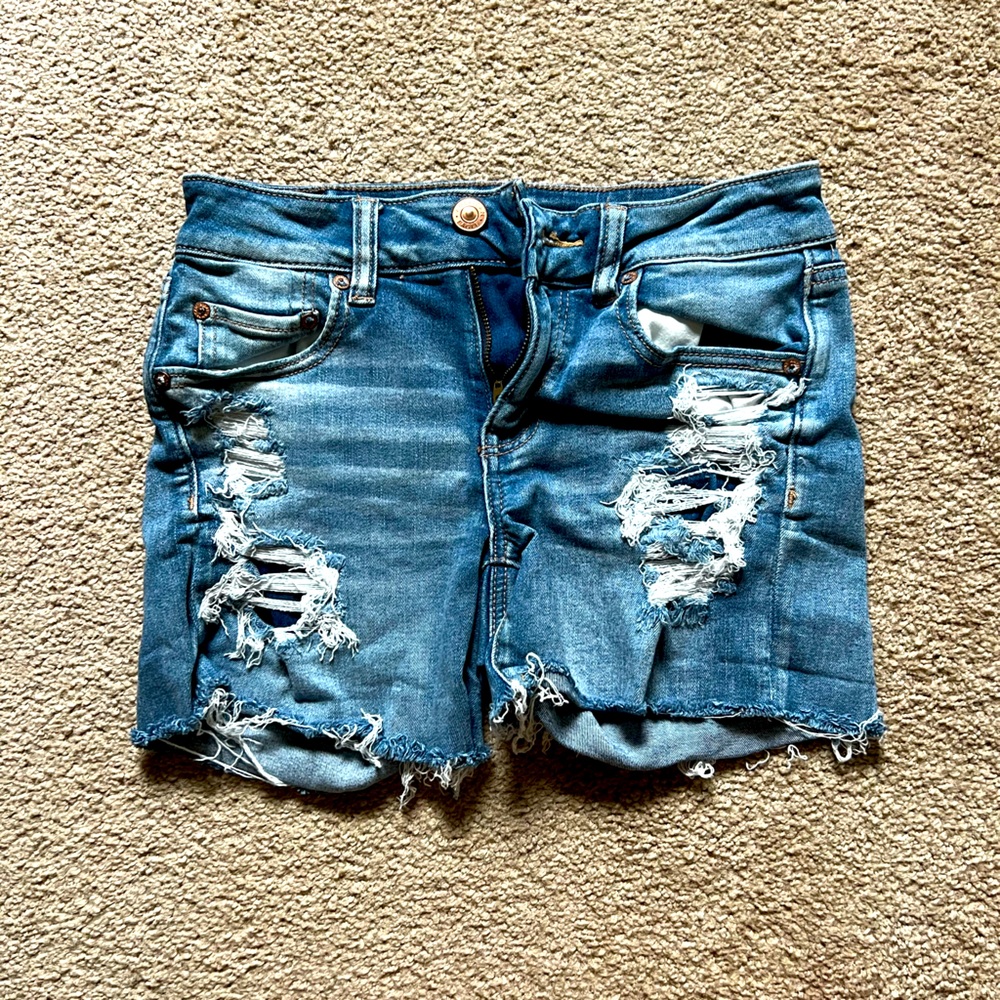 American Eagle Distressed Hi Rise Jean Short